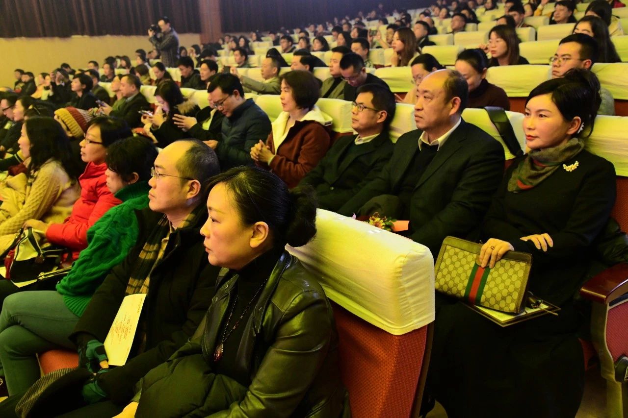 华中大好故事 华中大好故事
