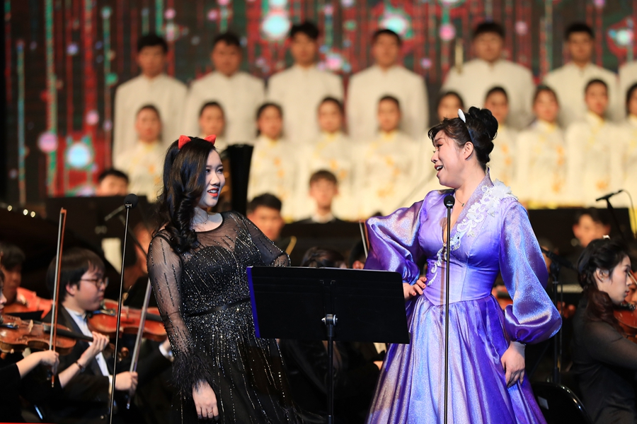 吉林大学举办“吉大之声”2020新年交响音乐会暨校友李鸿独唱音乐会