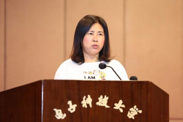 我院举行2019届学生毕业典礼暨授位仪式 我院举行2019届学生毕业典礼暨授位仪式