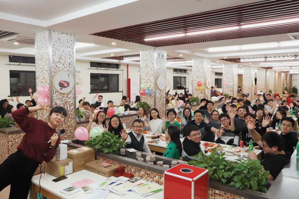 师生同乐,情暖冬至——计算机学院冬至包饺子师生同乐会成功举办 师生同乐,情暖冬至——计算机学院冬至包饺子师生同乐会成功举办