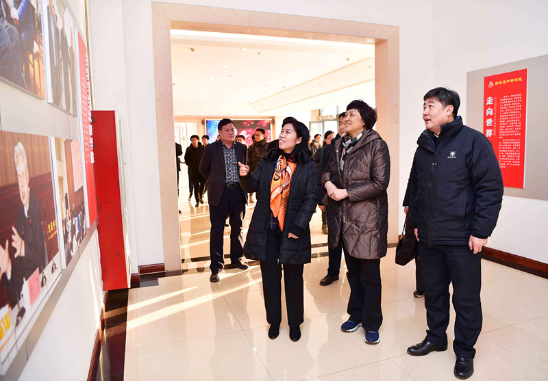 清华大学党委书记陈旭带队到我院开展社会实践活动 清华大学党委书记陈旭带队到我院开展社会实践活动