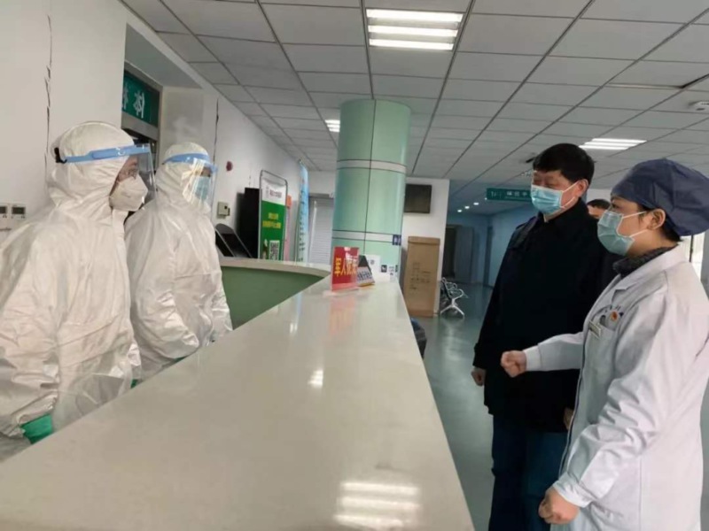 胡金波赴鼓楼校区检查疫情防控工作慰问一线工作人员并组织落实教育部全国教育系统应对新冠肺炎疫情防控工作视频会议精神 胡金波赴鼓楼校区检查疫情防控工作慰问一线工作人员并组织落实教育部全国教育系统应对新冠肺炎疫情防控工作视频会议精神