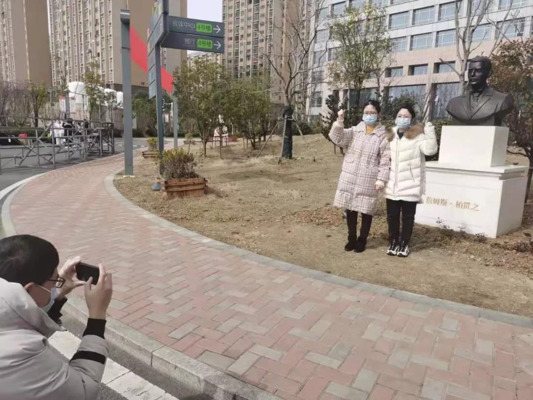 干训网分享:整建制接管1个重症病区!中国科大附一院137名队员驰援武汉! 干训网分享:整建制接管1个重症病区!中国科大附一院137名队员驰援武汉!