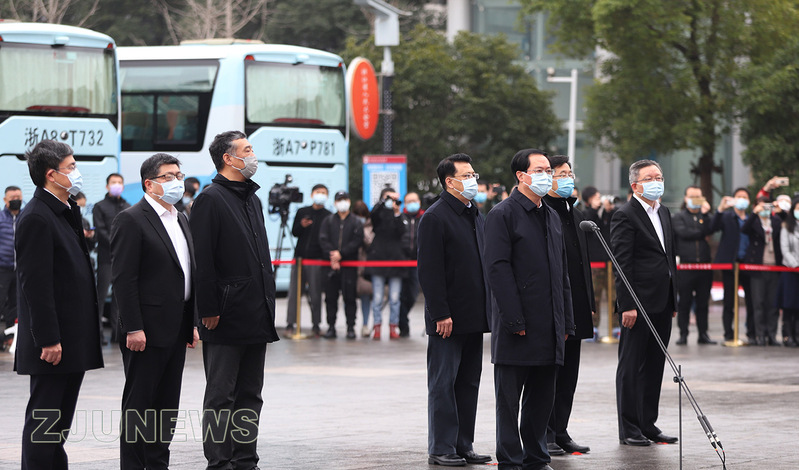 干训网分享:453名医护整建制接管武汉协和重症病区及监护室——浙大一院、二院、邵逸夫医院支援武汉医疗队出征仪式举行
