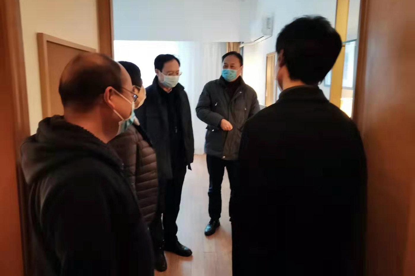 干训网分享:上海市教委副主任贾炜来校调研检查疫情防控落实情况