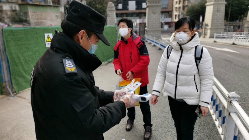 干训网分享:舍小家为大家—勇当抗疫一线的“螺丝钉” 干训网分享:舍小家为大家—勇当抗疫一线的“螺丝钉”