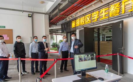 干训网分享:副校长李永华检查丽湖校区疫情防控工作 干训网分享:副校长李永华检查丽湖校区疫情防控工作