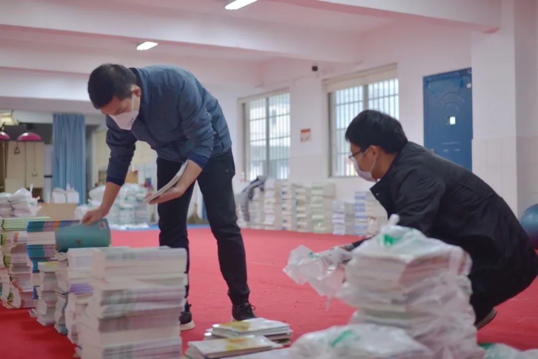 干训网分享:中南大学普教中心:不同的岗位,同样的担当 干训网分享:中南大学普教中心:不同的岗位,同样的担当