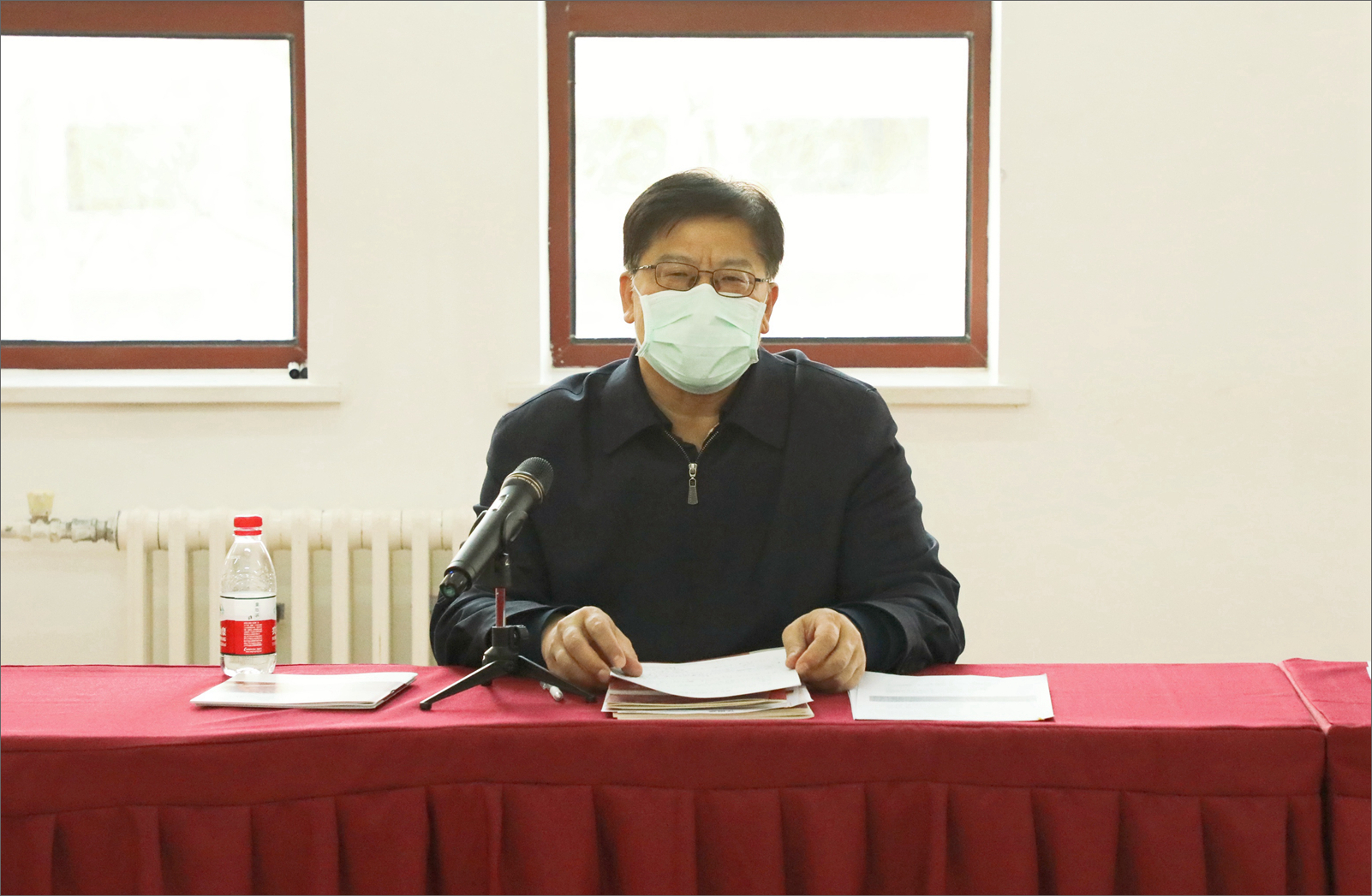邱水平调研毕业生就业工作并动员师生积极为战胜疫情奉献爱心、自愿捐款 邱水平调研毕业生就业工作并动员师生积极为战胜疫情奉献爱心、自愿捐款