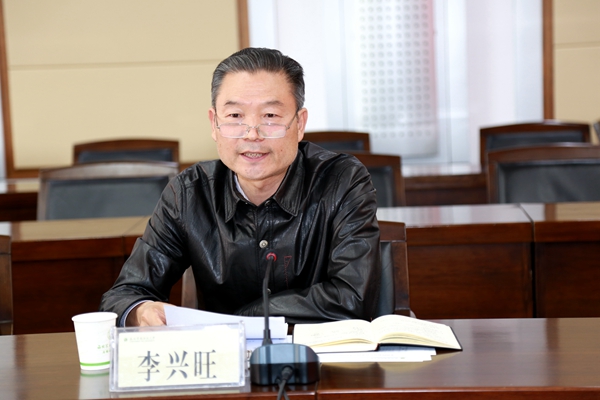 三秦助托教育公益委员会为我校捐赠一亿元物资设备