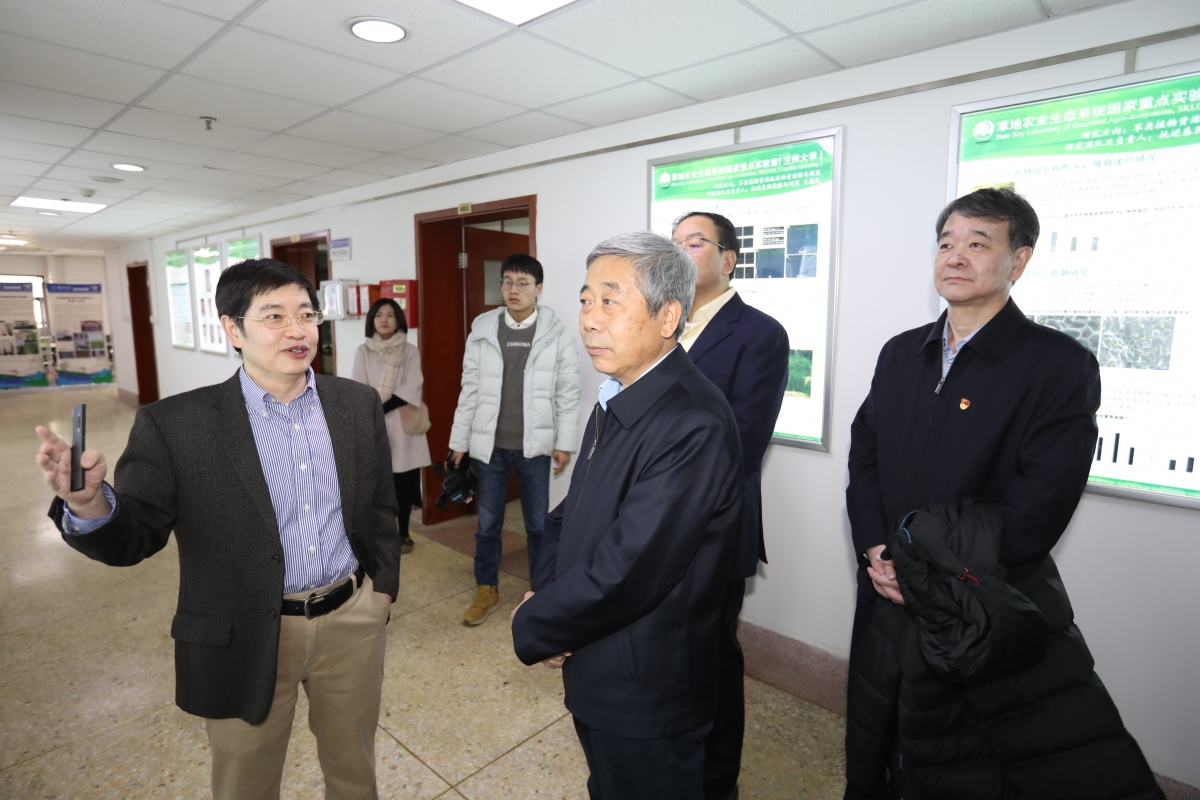 教育部党组书记、部长陈宝生调研兰州大学 教育部党组书记、部长陈宝生调研兰州大学